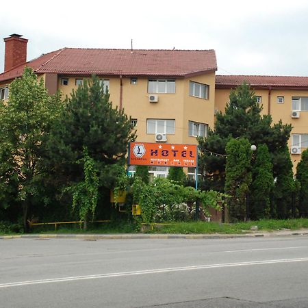 Hotel Liliacul Κλουζ-Ναπόκα Εξωτερικό φωτογραφία